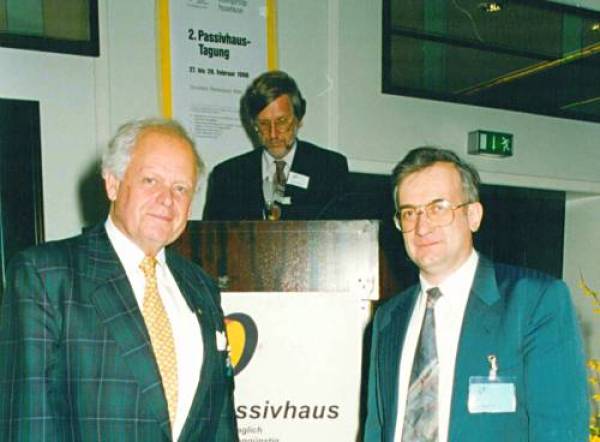 adamson_hastings_feist_teamwork1998.jpg